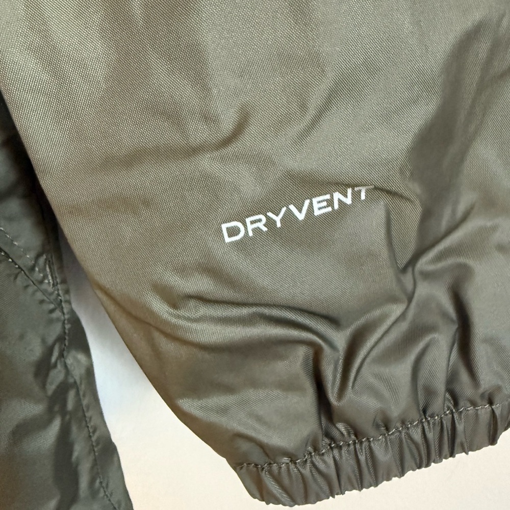 The North Face boys jacket size M (10-12) - Picture 5 of 5